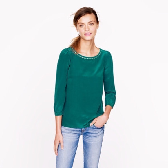 J. Crew Tops - NWOT J. Crew emerald green silk scallop blouse